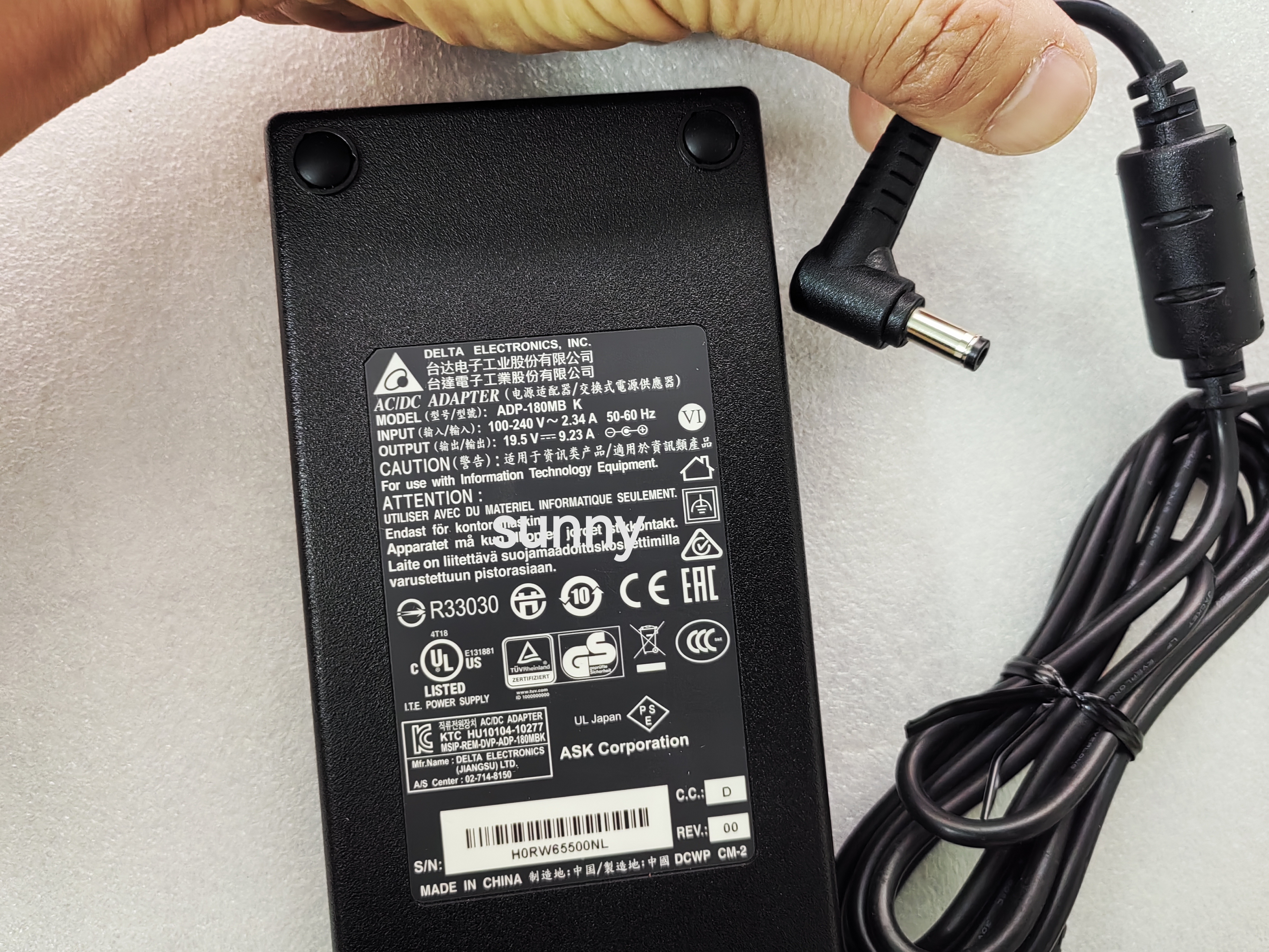 NEW OEM Slim Delta 19.5V 9.23A - Pc Gaming News reseña y precio