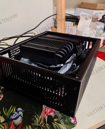 Tiny4 4L Mini ITX Case - CNC A - Pc Gaming Mini reseña y precio